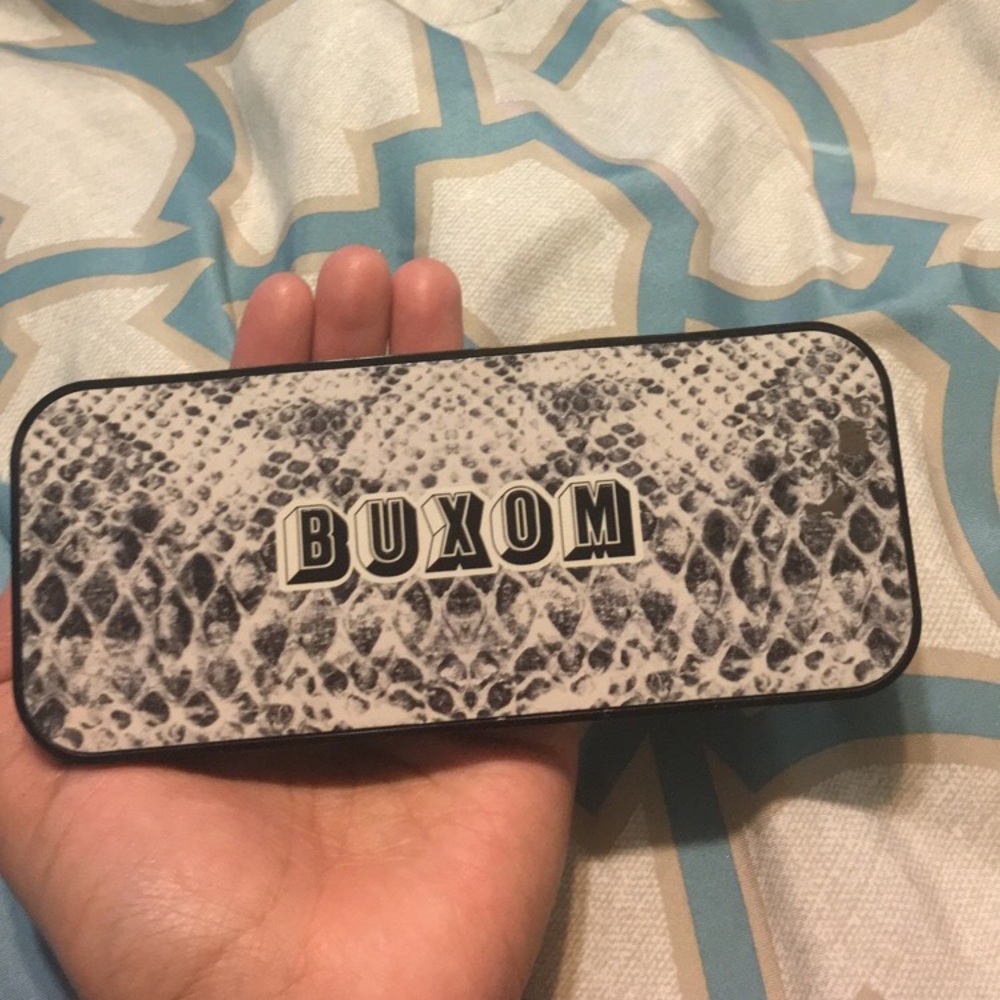 Buxom May contain nudity Eyeshadow Palette